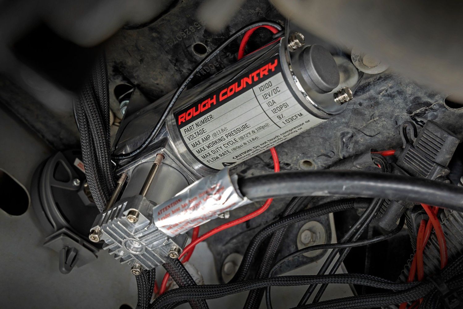 Onboard Air Bag Compressor Kit w/Gauge Onboard Air Bag Compressor Kit w/Gauge