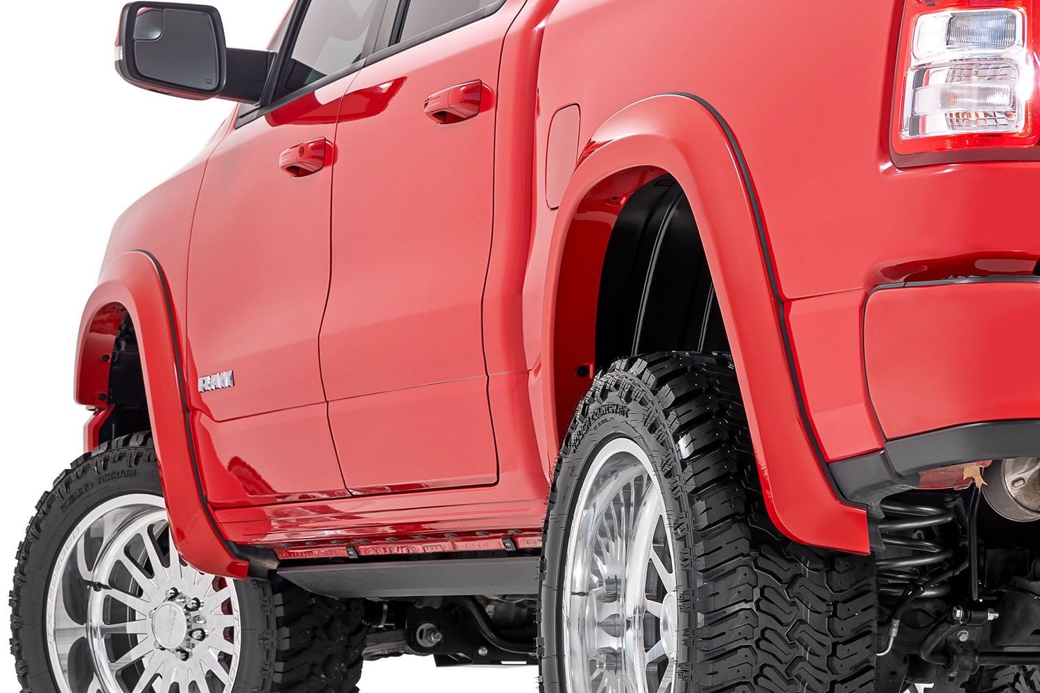 Fender Flares | Sport | PAF Silver | Ram 1500 2WD/4WD (2019-2024) Fender Flares | Sport | PAF Silver | Ram 1500 2WD/4WD (2019-2024)