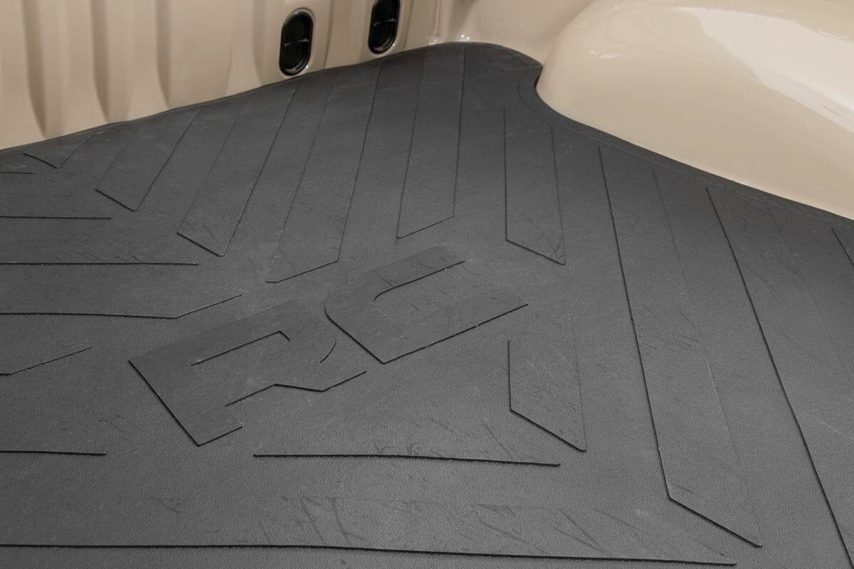 Bed Mat | 5'7 Bed Mat | 5'7" Bed | RC Logo | Toyota Tundra 2WD/4WD (2007-2021)