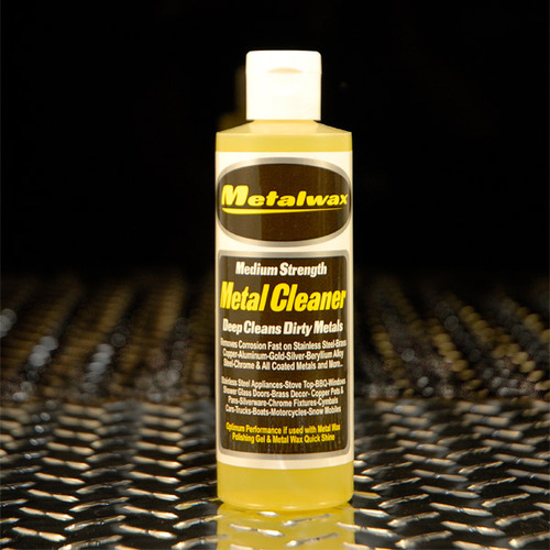 Metalwax - Medium Strength Metal Cleaner - 8oz