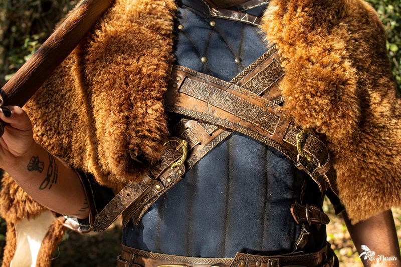 Viking cloak for a viking armor to larp. Heimdall model
