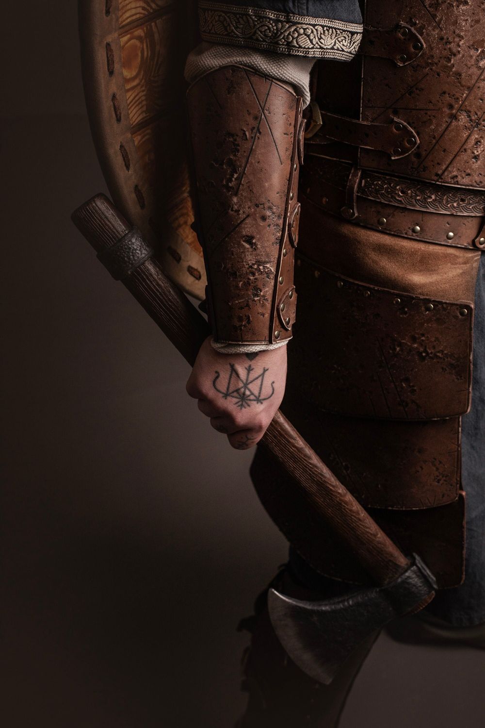 LARP leather bracers, Mercenary model