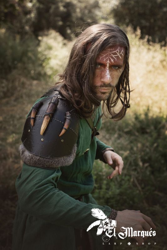 Berserker small leather shoulderpad