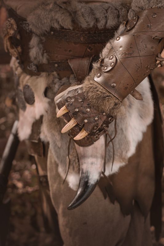 LARP leather bracers, Berserk bracers long model