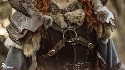 leather harness for shoulderpads