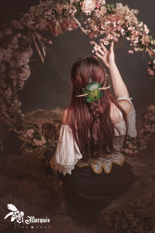 Leather leaf hair clip