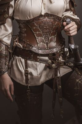 Fantasy underbust leather corset. Corset belt. Medieval corset with skirt hike for princess. LARP adjustable leather corset belt.