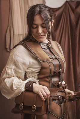 Basic leather bag, Adventurer model