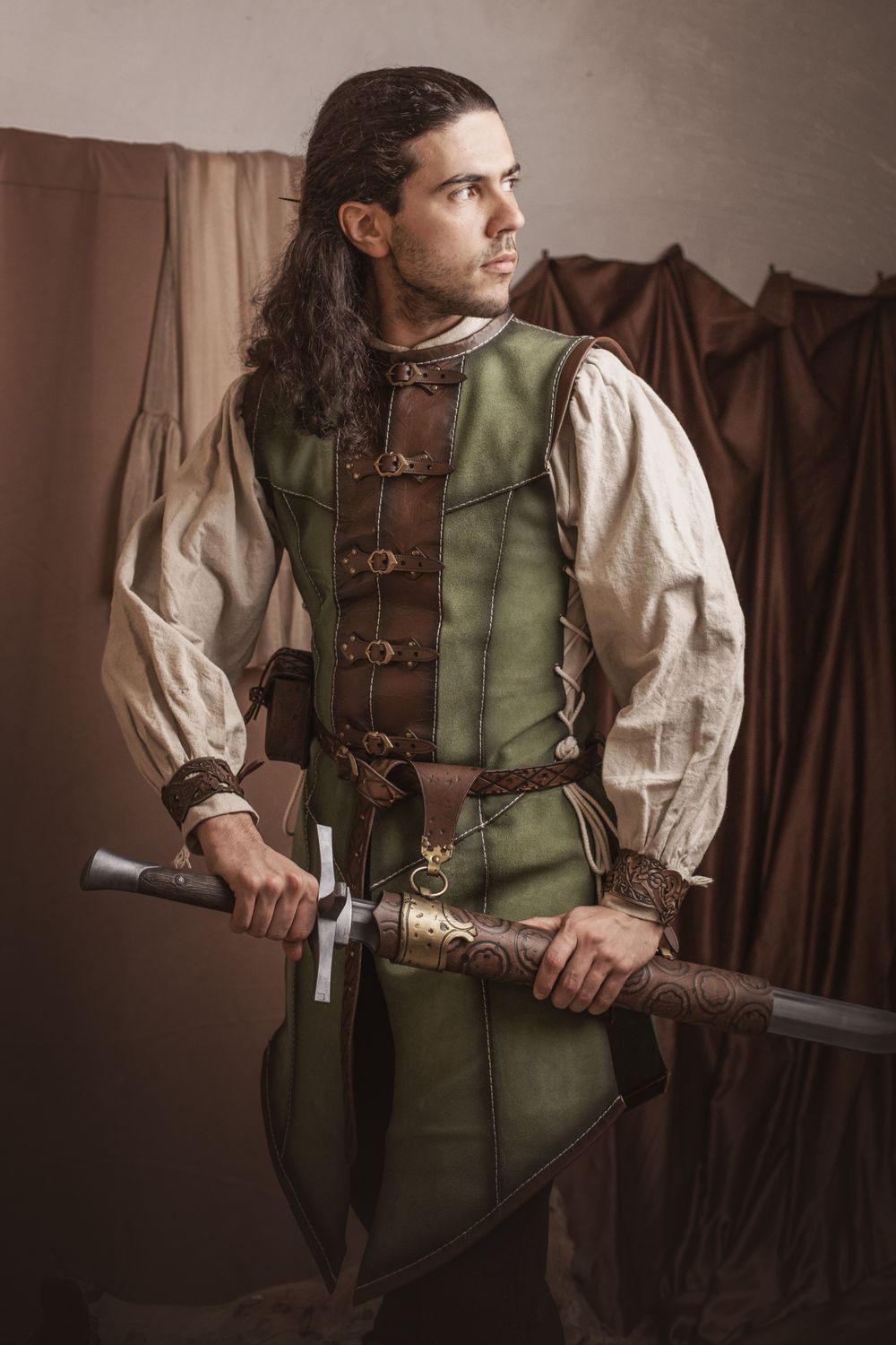 Leather scabbard for LARP swords