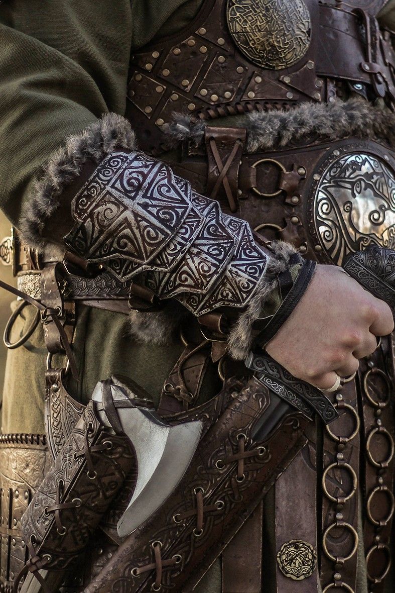 Viking leather bracers, Barbarian model