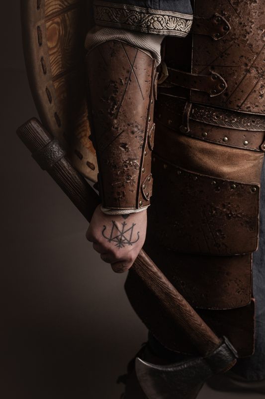 LARP leather bracers, Mercenary model