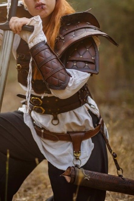 "Explorer" Shoulder Pad