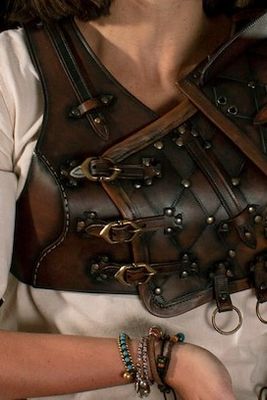 "Explorer" Female Chestplate