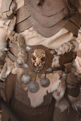 Berserkr belt. LARP leather wide belt berserker or barbarian. Fantasy war belt with skull.