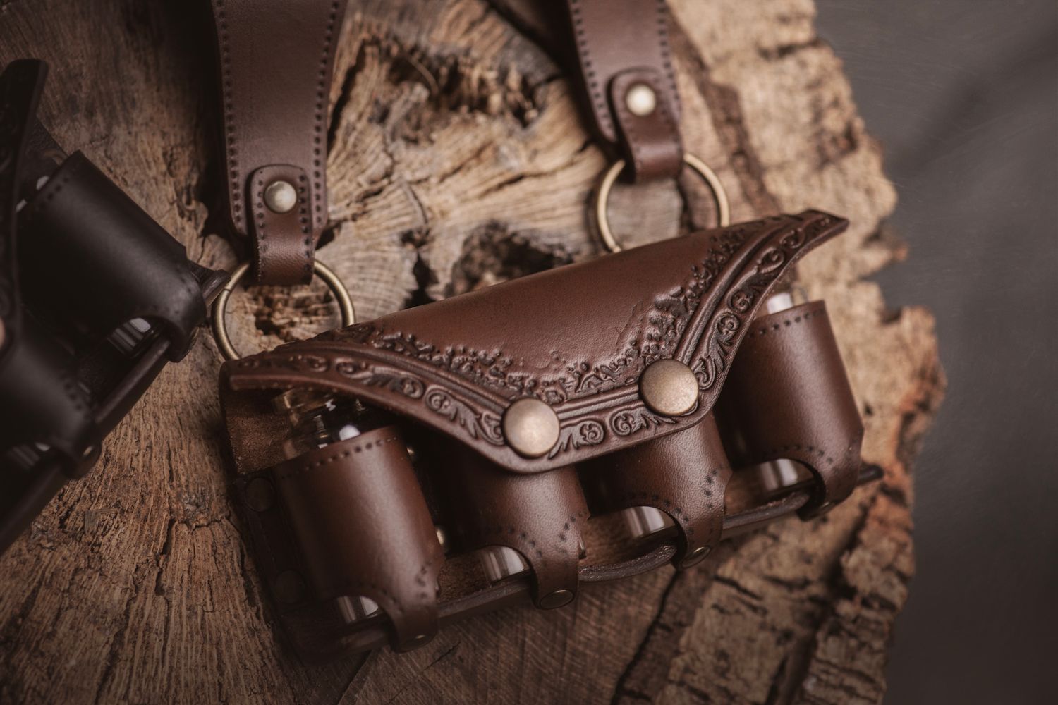 leather potion holder. Medieval belt pouch for alchemist