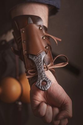 "Iwashi" Kunai