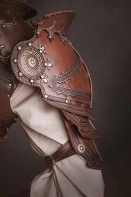Leather shoulder armor renaissance style, Alastor model