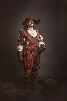 Landsknecht Leather Vest. Renaissance Doublet Vest with Slashed Sleeves &amp; Pants.