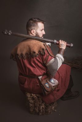Capelet with Customizable Shields
