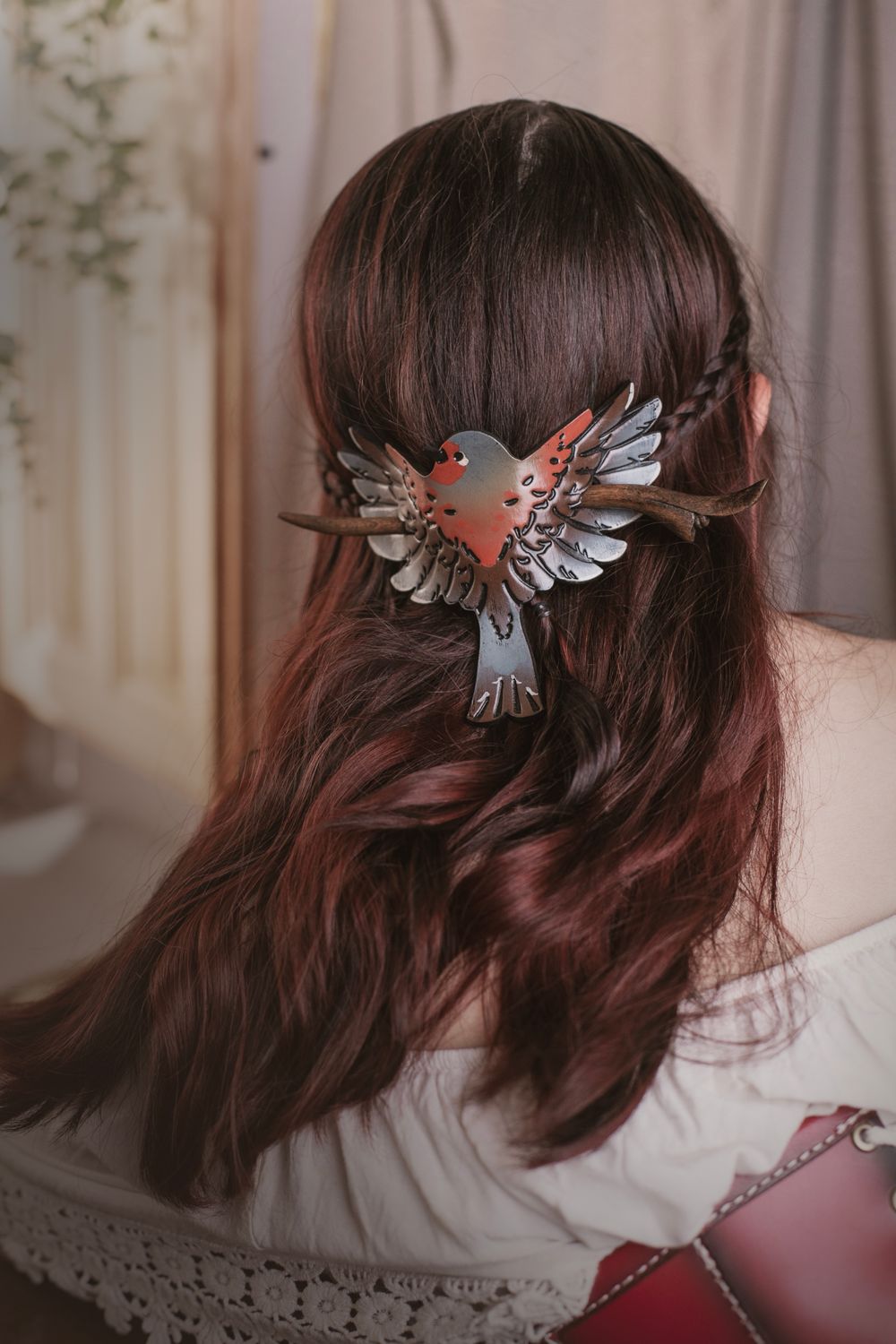 Bird hair pin