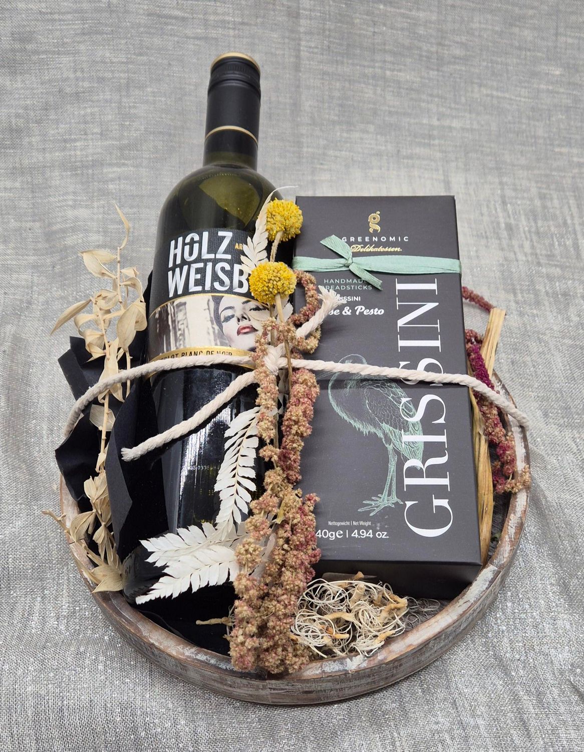 Wein und Grissini