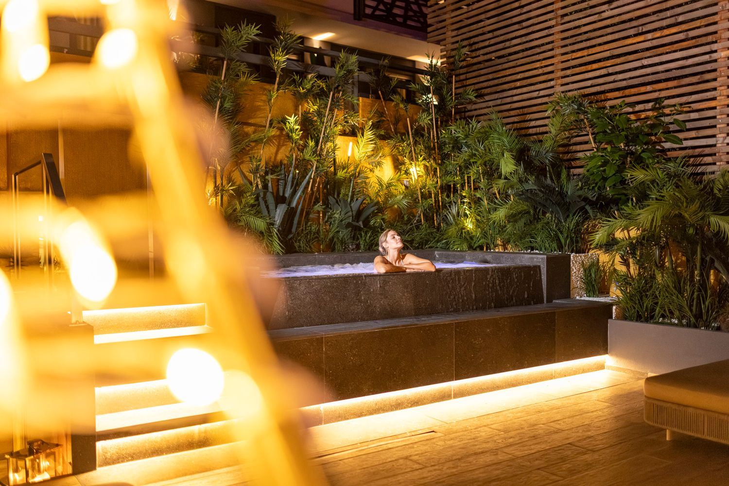 SPA + MASSAGE &#39;50 | Dom, Festivi e Prefestivi