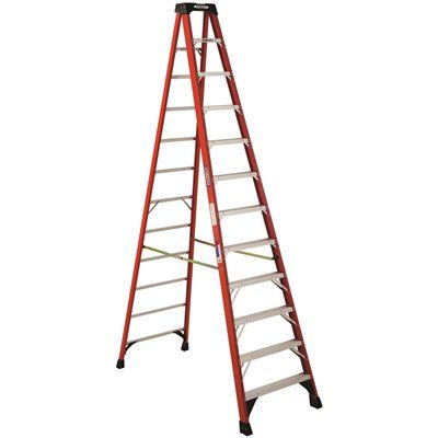 Werner 12 ft. Fiberglass Step Ladder (16 ft. Reach Height) with 300 lbs. Load Capacity Type IA D
