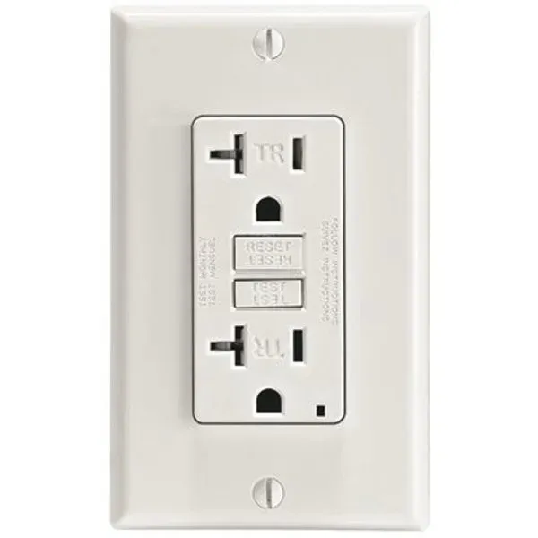 Leviton 20 Amp 125v Nema 5-20r Smartlockpro 2-Pole Tamper-Resistant Gfci White