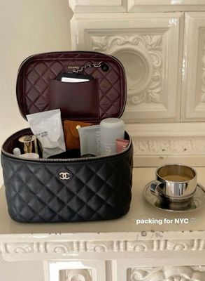 TOILETRY / COSMETIC BAGS