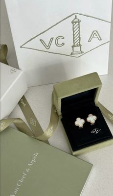 VAN CLEAF STUDS 