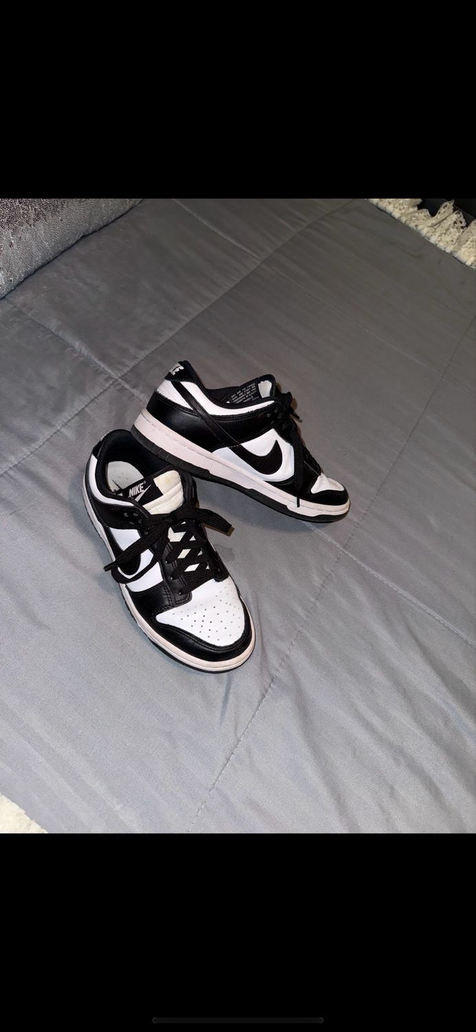 PANDA NIKE SIZE 7 WOMEN PRE-LOVED 