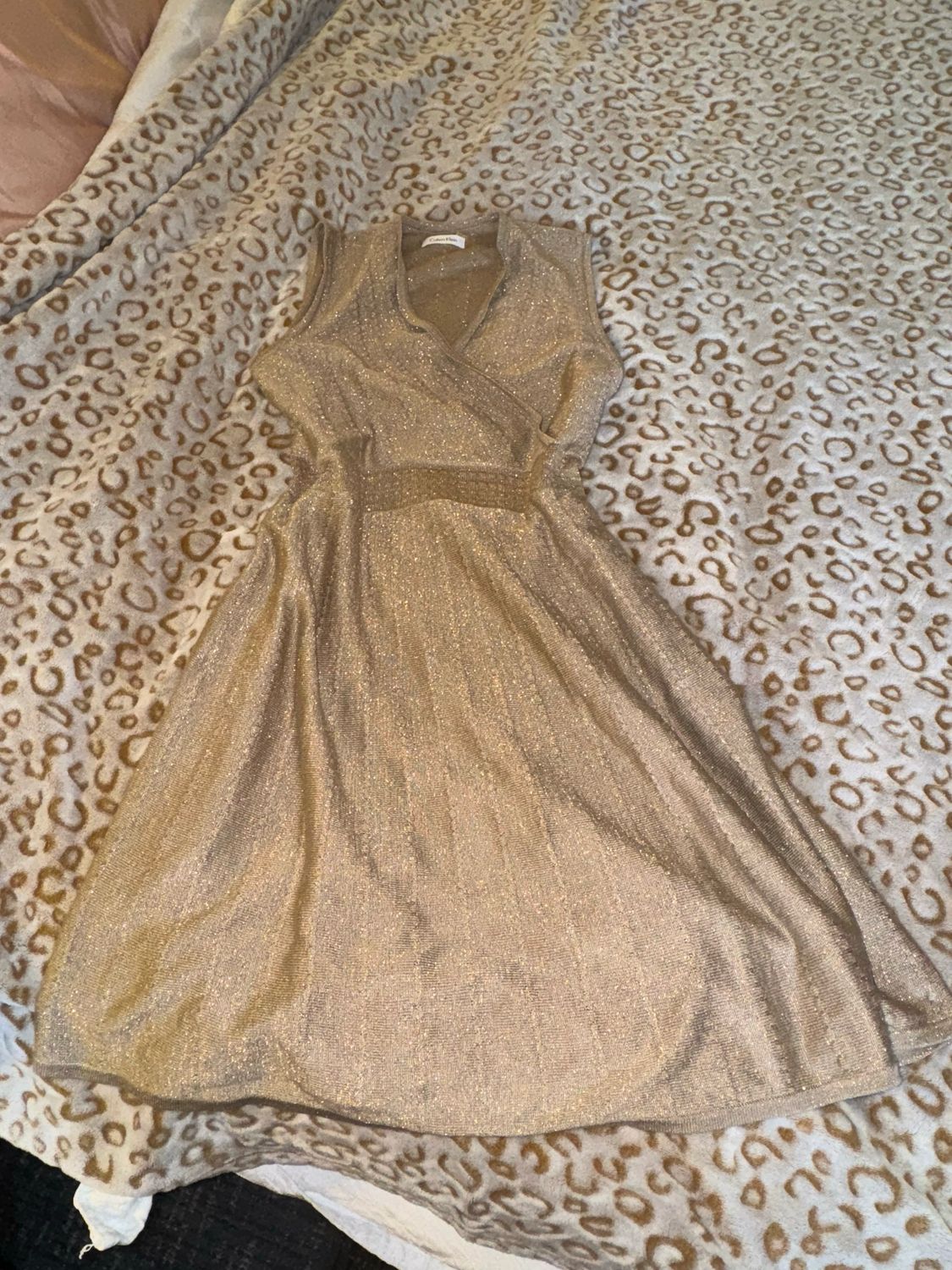 CALVIN KLIEN SIZE MEDIUM DRESS NEW 