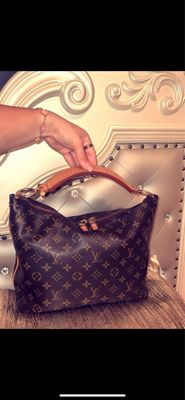 AUTHENTHIC PRE LOVED LOUIS VUITTON 