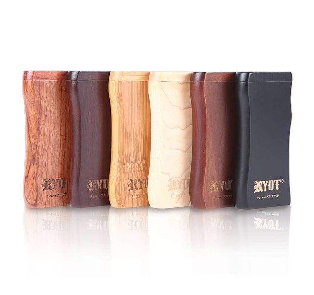RYOT® Large (3") Wooden Dugout with One Hitter