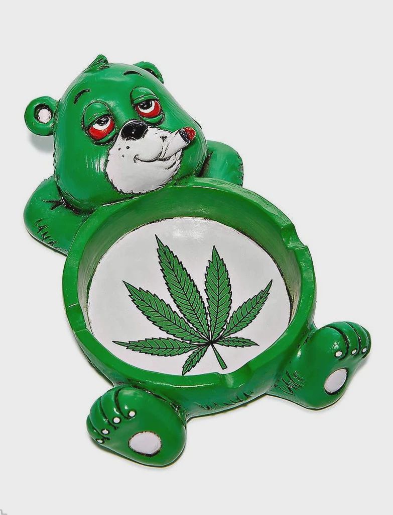 Stoner Bear Polyresin Ashtray, Attribute: Stoner Bear, Size: 4 x 6"