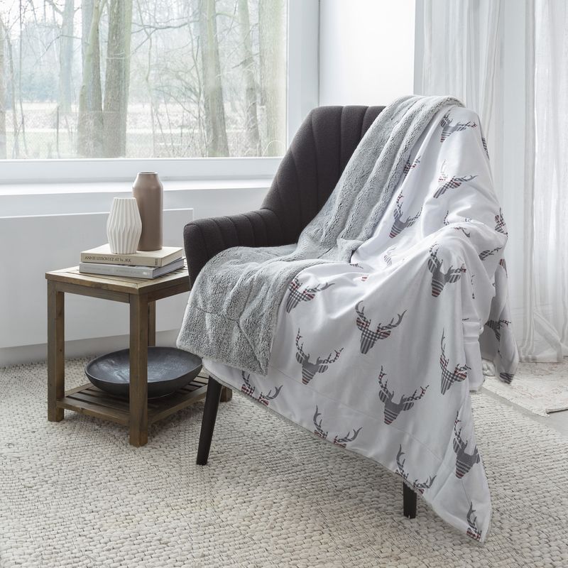 Jeté réversible en fausse fourrure - Chevreuil à Carreaux Jeté réversible en fausse fourrure - Chevreuil à Carreaux