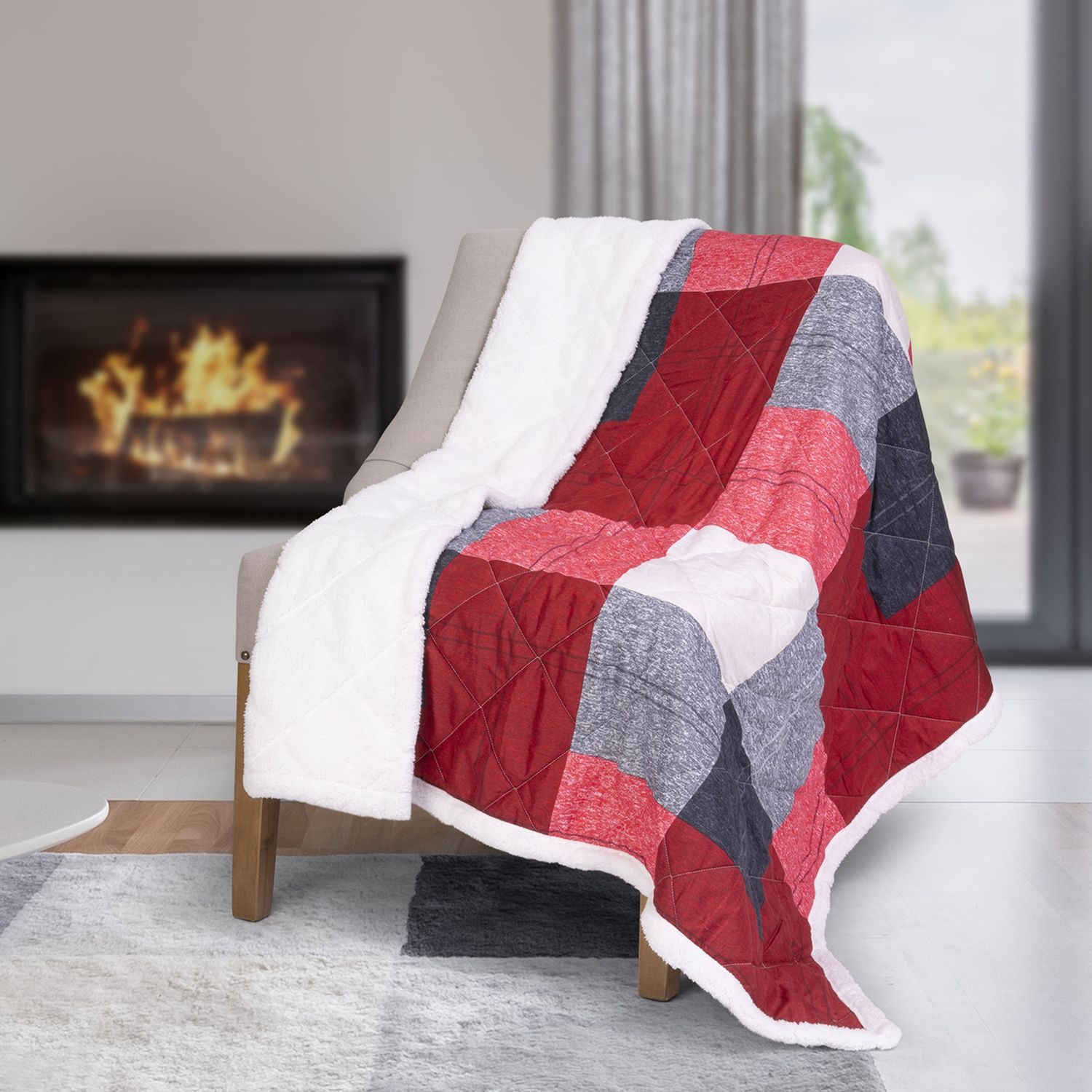 Jeté matelassé avec endos en sherpa, 50&#39;&#39; x 70&#39;&#39;  - Carreaux d&#39;hiver rouges