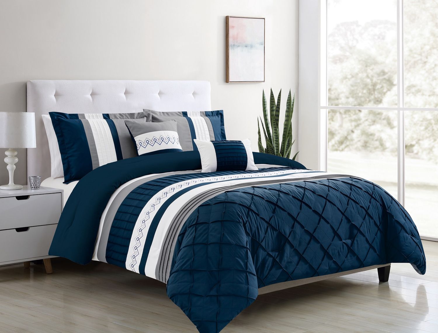 Rivera 5-Piece Comforter Set Rivera 5-Piece Comforter Set, Size: Double