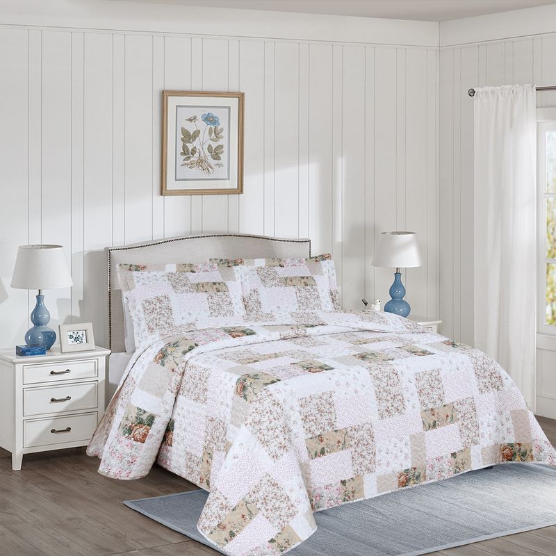 Marie 2 or 3-Piece Quilt Set