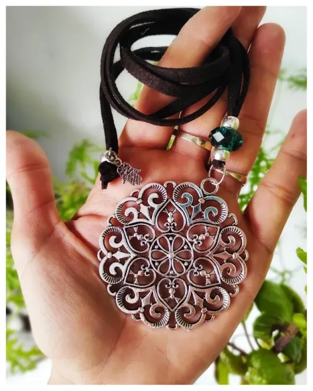 Collar mandala, collar pieza grande, collar filigrana india, collar largo, amante de la india, gran mandala plata