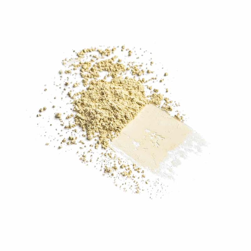 loose mineral concealer AGAINST RED