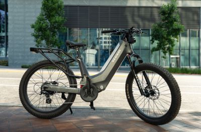 750w Xafari