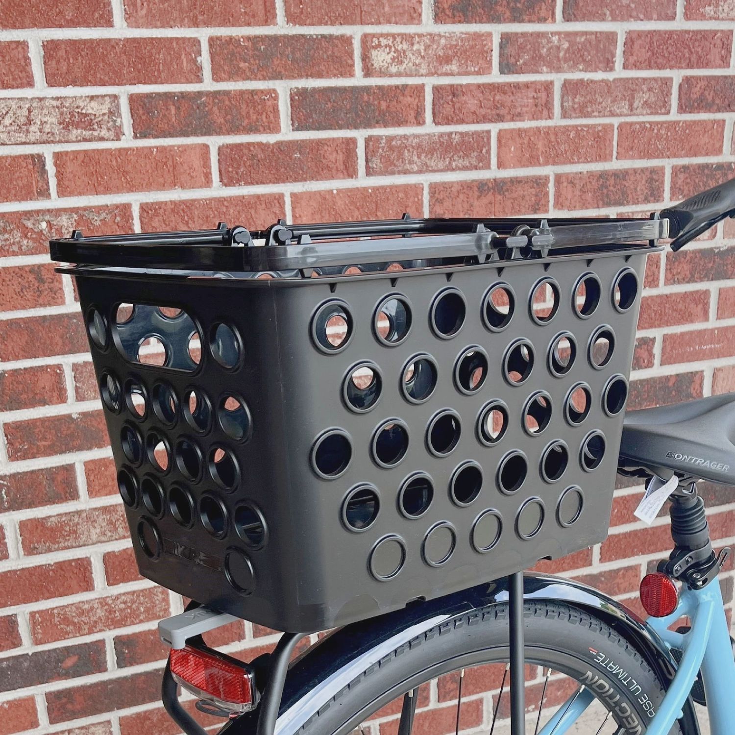 MOMO Basket, MIK