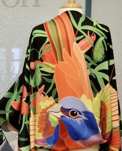 Wrap - Poly Satin Painted Bunting