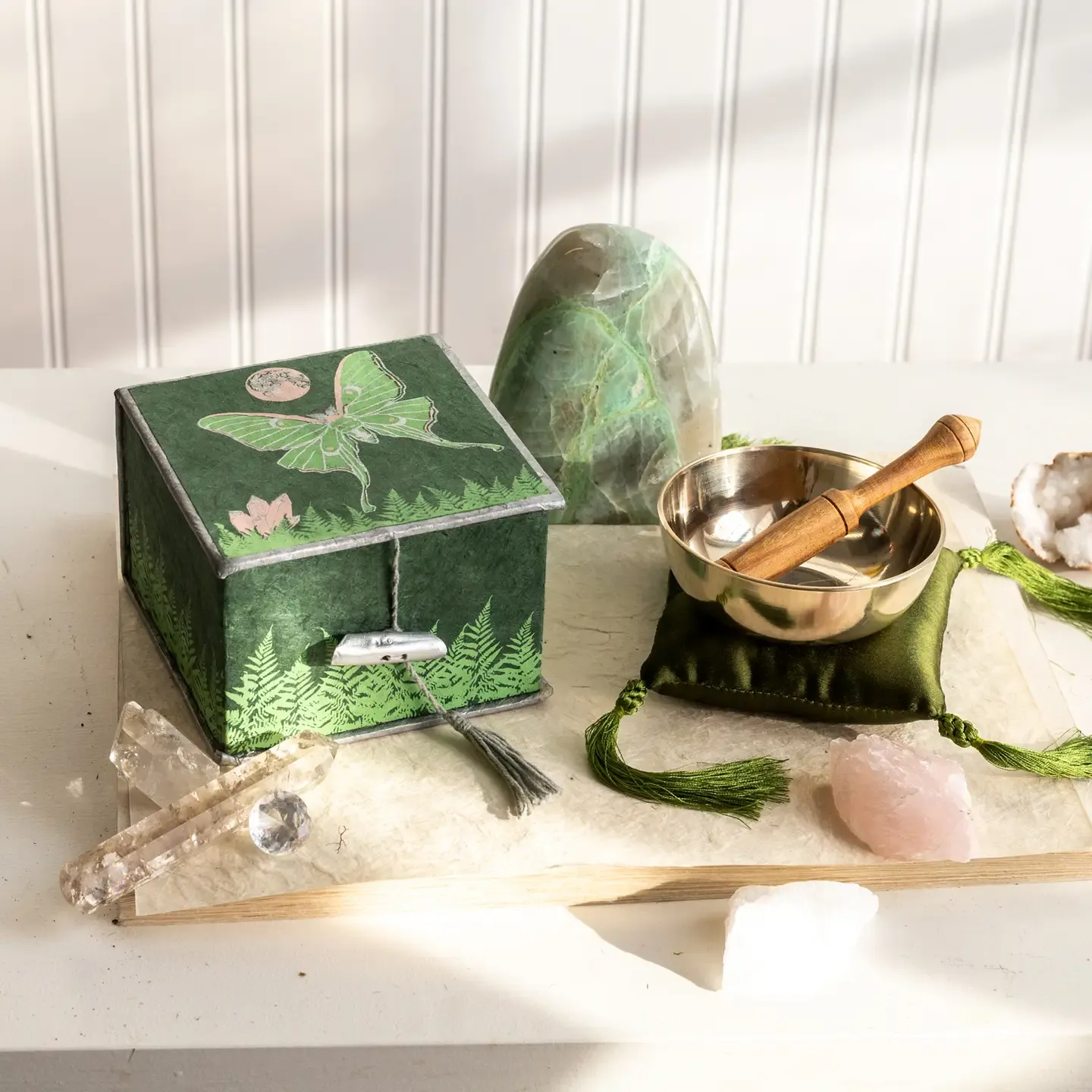 Meditation Bowl - Luna Moth
