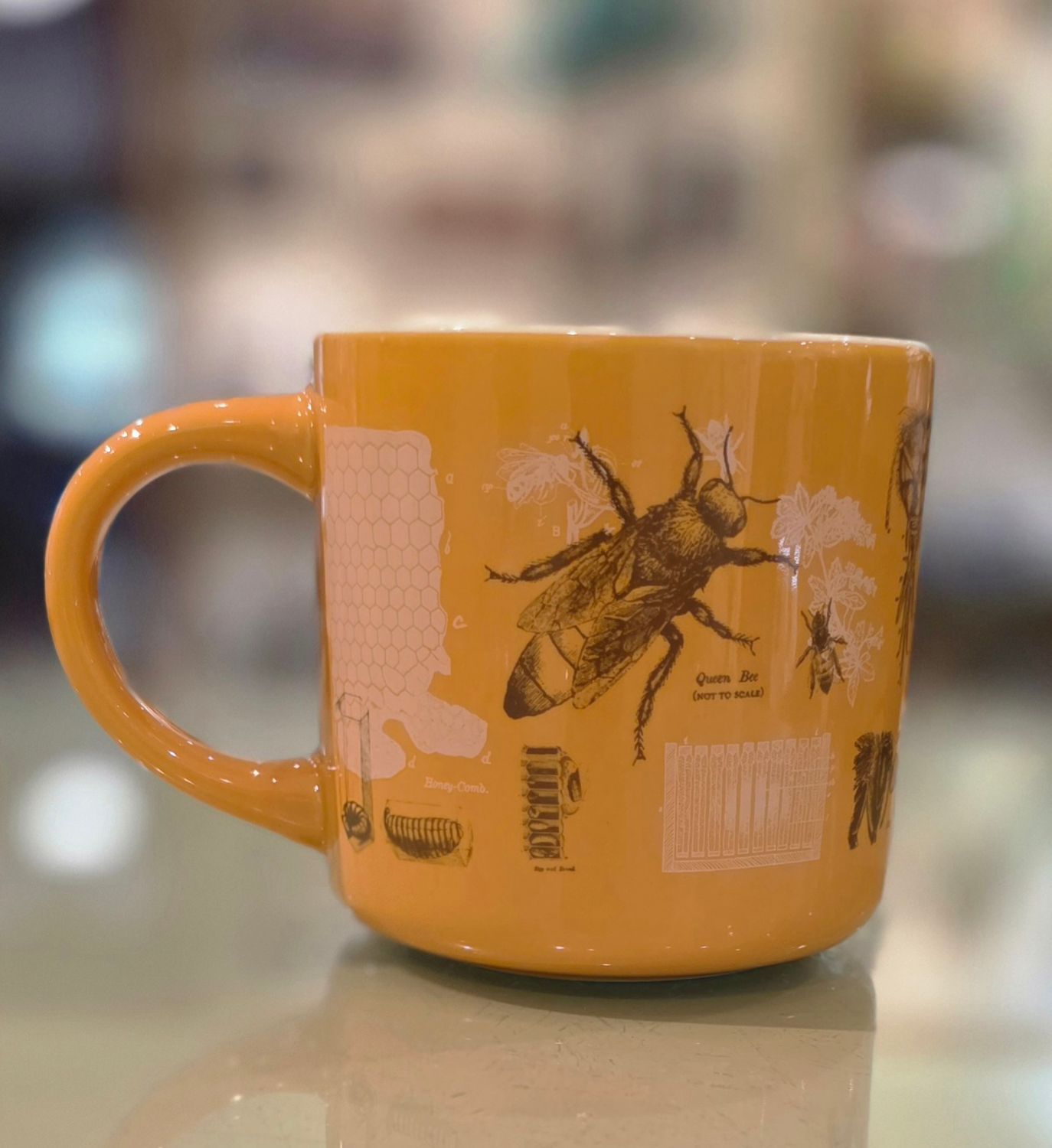 Mug - Vintage Print, Design: Bee