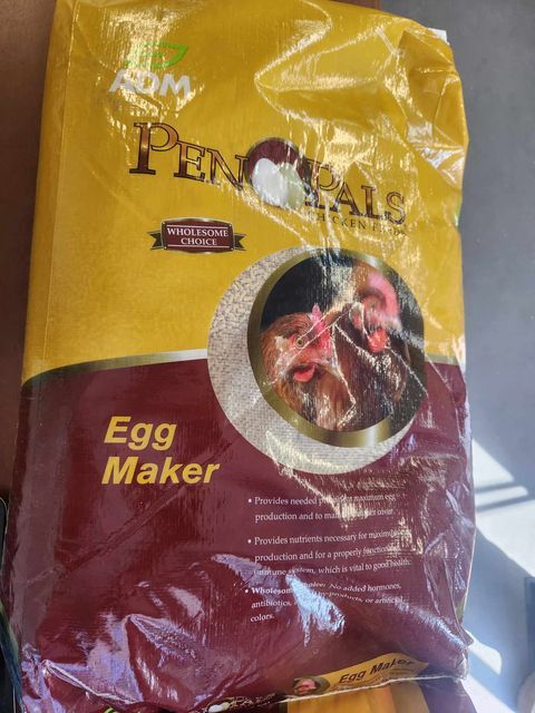 Chicken Feed Layer Pen Pals Egg Maker Complete ADM, Variety: Pellet