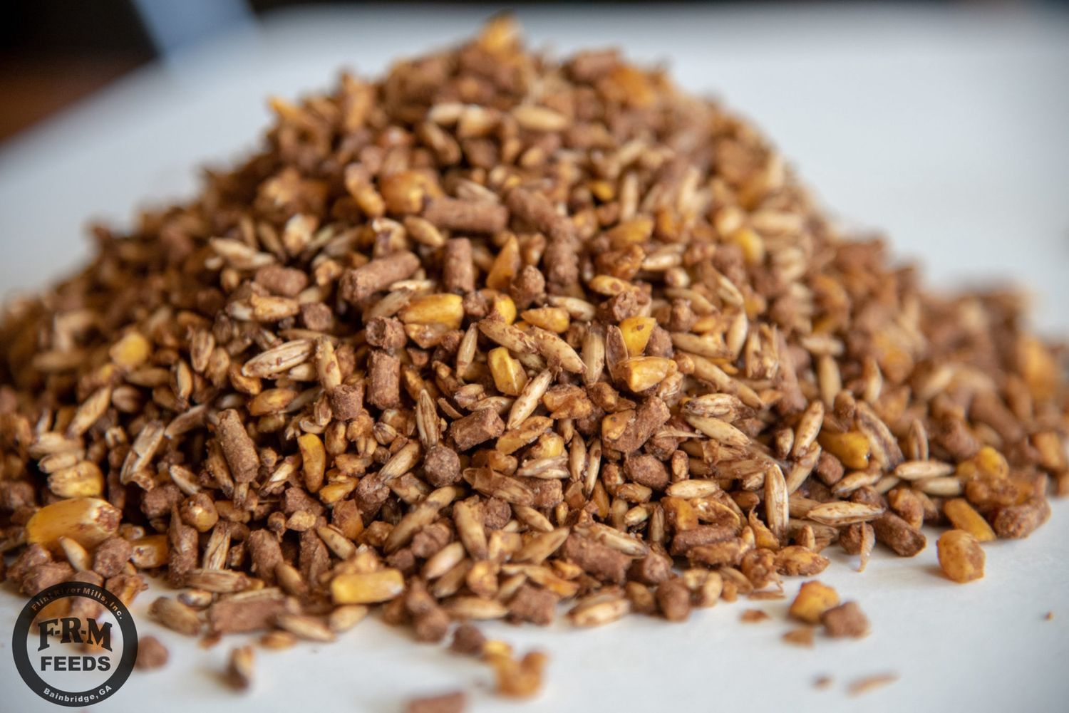 Horse Feed Paradigm 14, Material: Feed