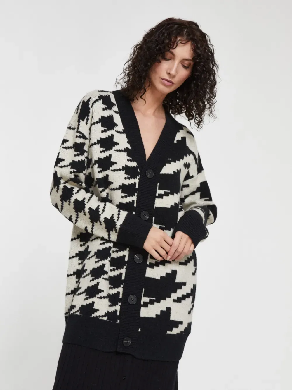 Cardigan geométrico