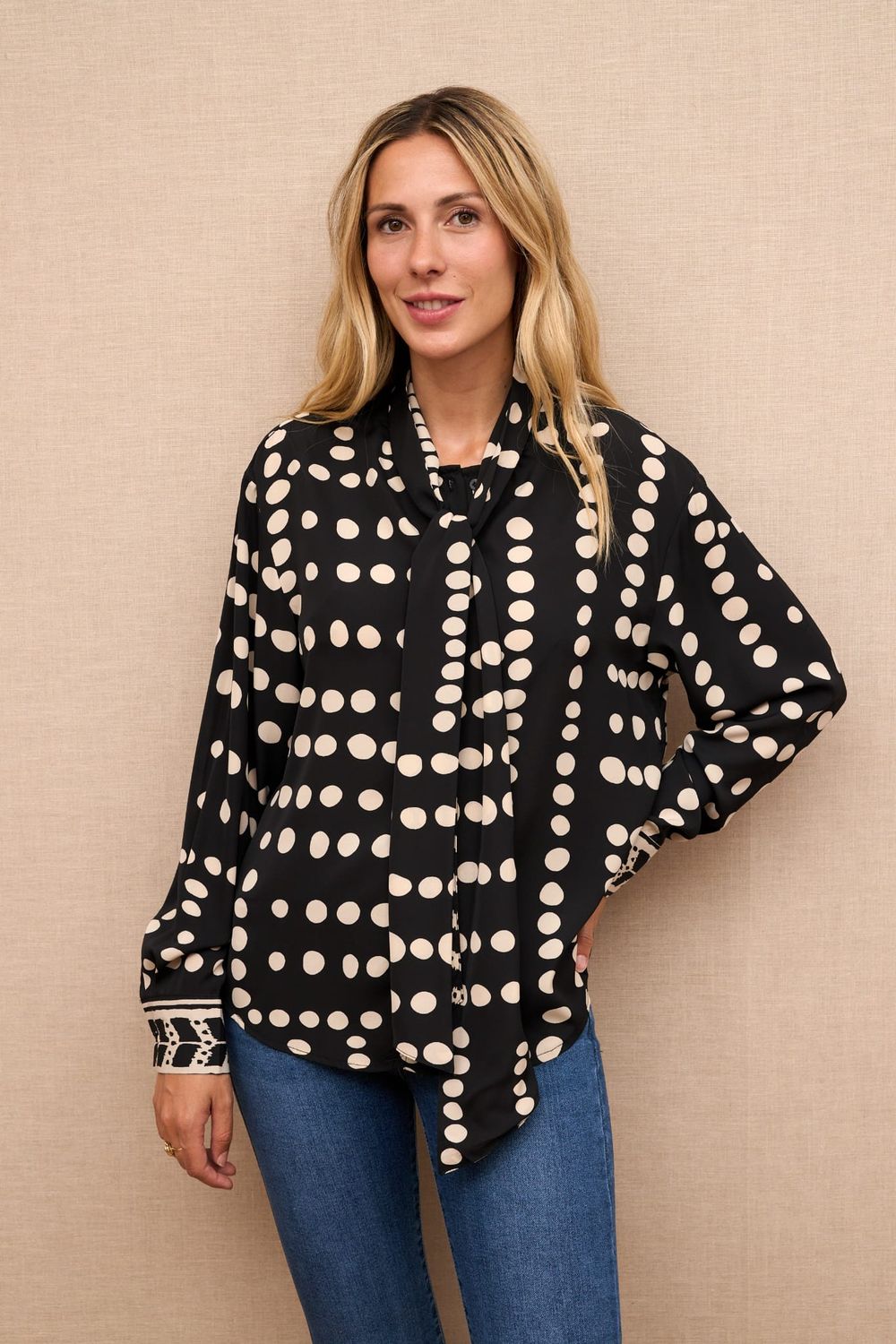 Blusa lunares (4 piezas)